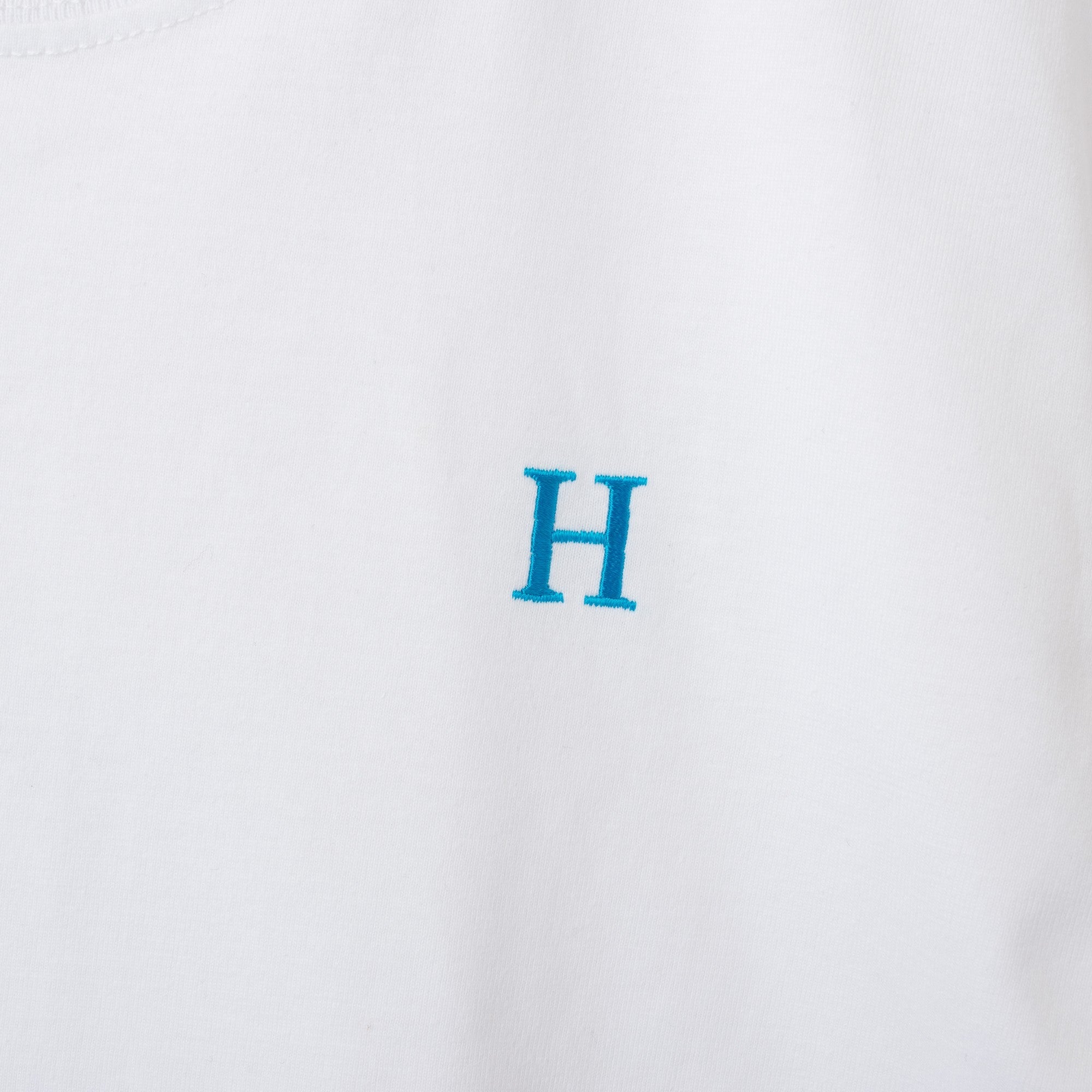 【特価S/XSのみ】HILLTON RICH(ヒルトンリッチ）メンズ カットソー  H刺繍Tシャツ　white×turquoise