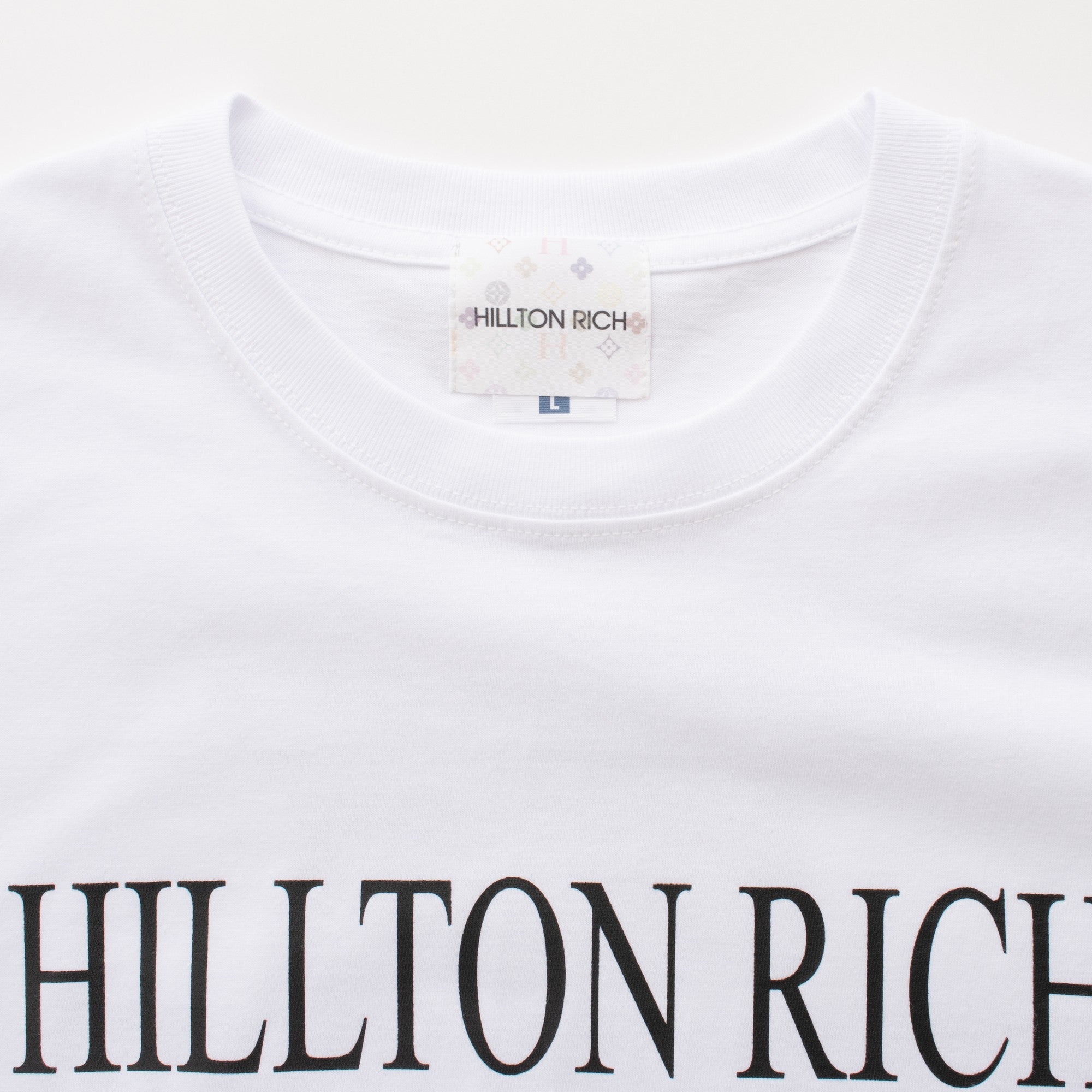 HILLTON RICH(ヒルトンリッチ）メンズ カットソー  BACK MESSAGE Tシャツ white ヒルトンリッチ
